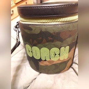Coach barrel crossbody men's
